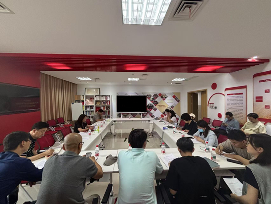 出版学院召开筹备会