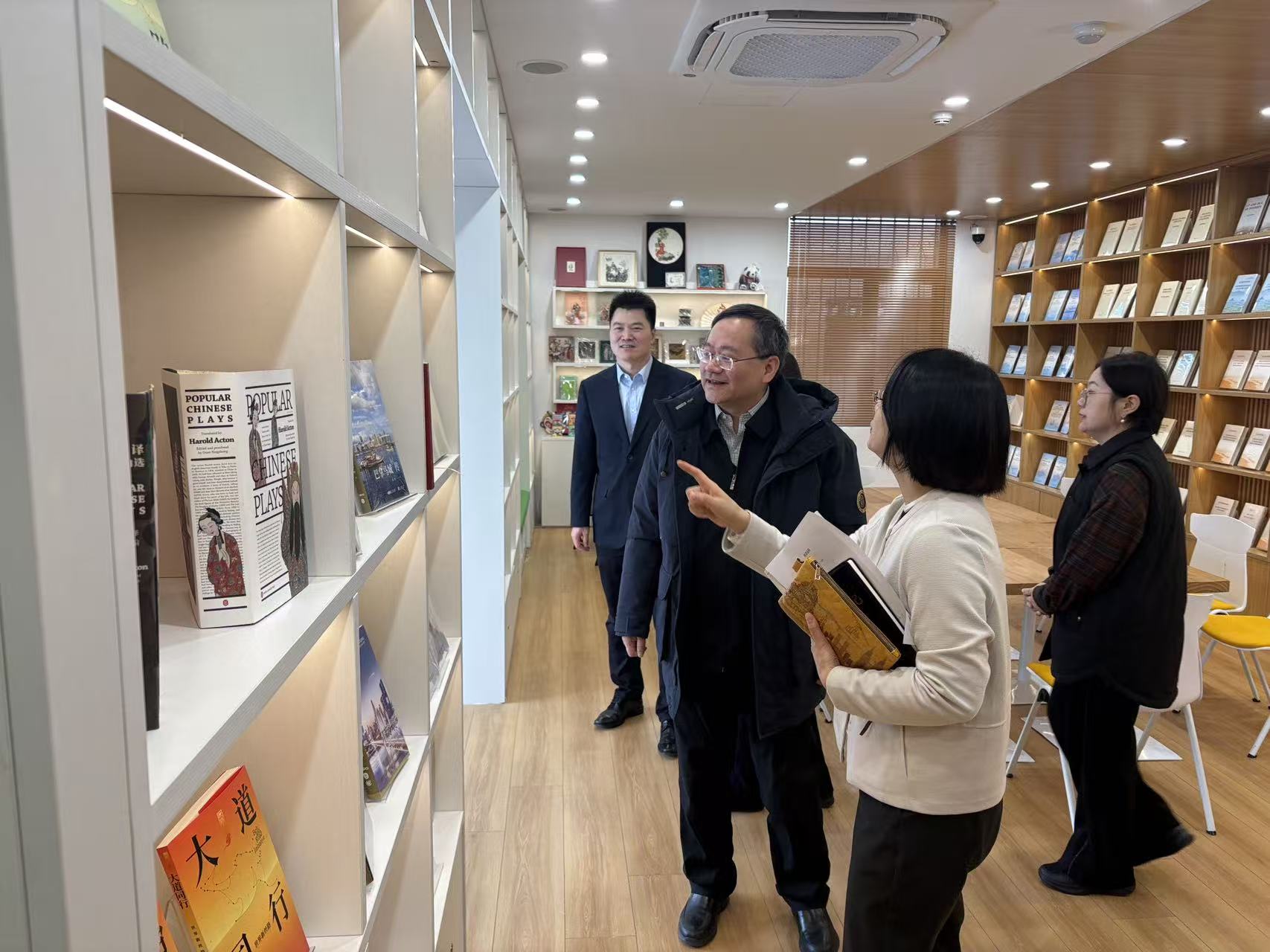 参观外文出版社